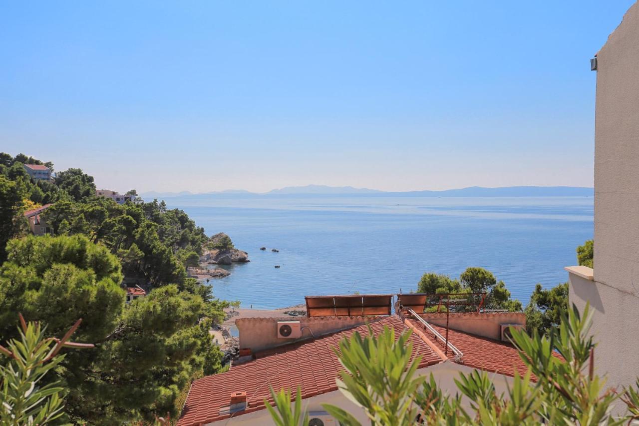 Apartments By The Sea Brela, Makarska - 6688 Exterior photo