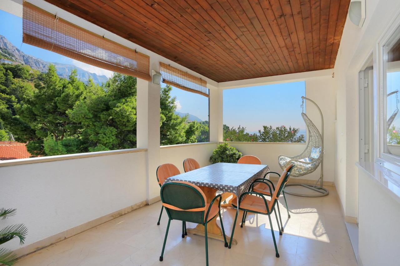 Apartments By The Sea Brela, Makarska - 6688 Exterior photo