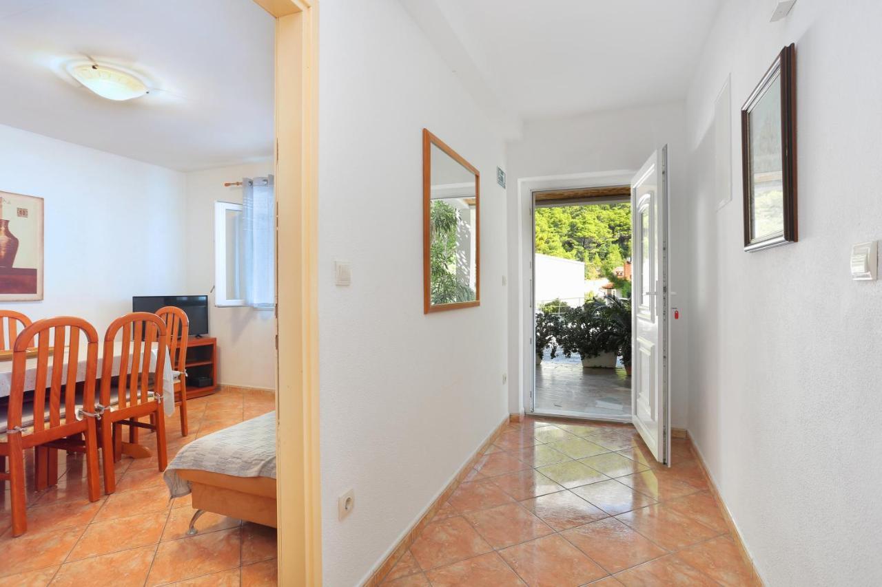 Apartments By The Sea Brela, Makarska - 6688 Exterior photo