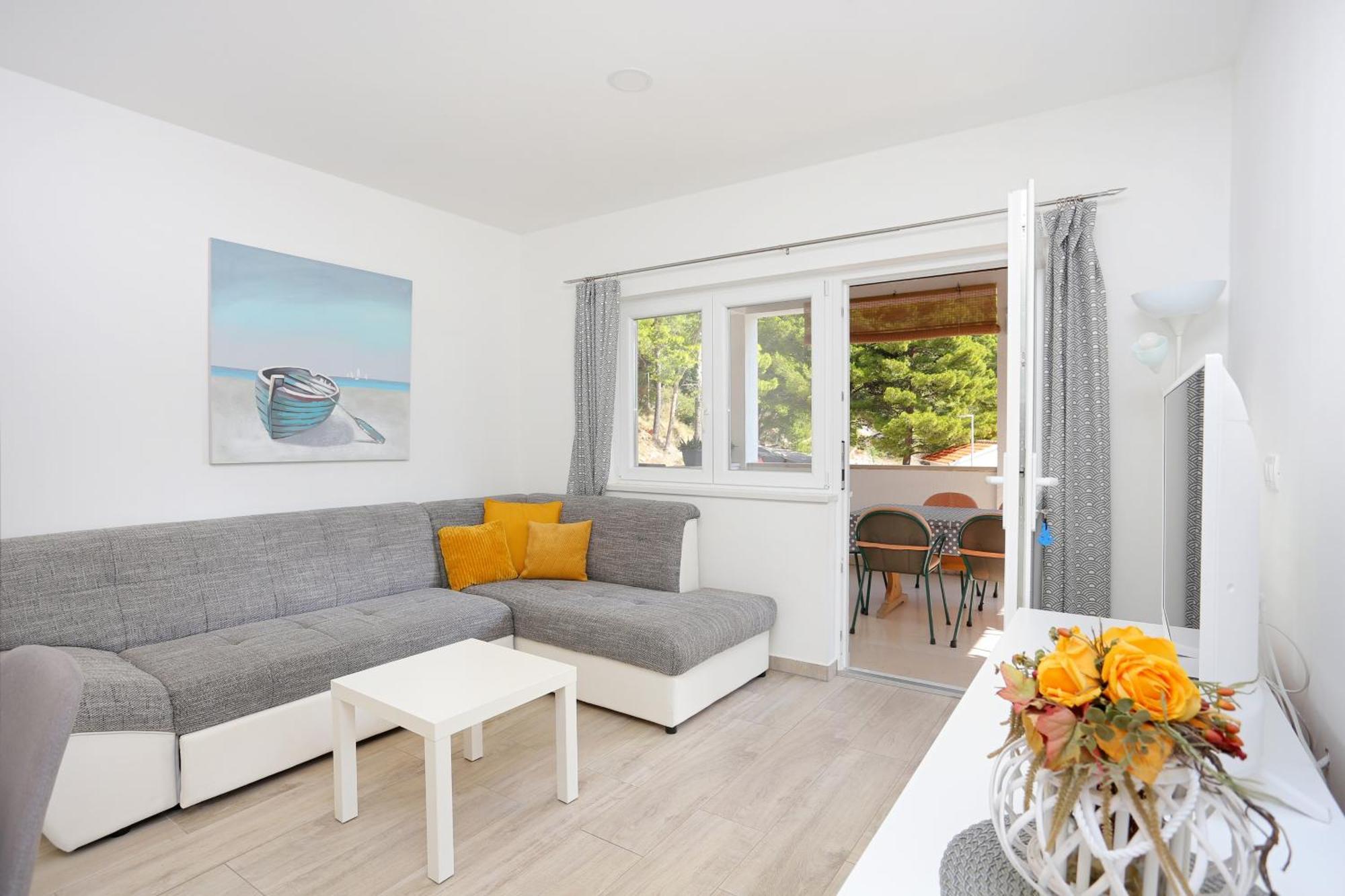 Apartments By The Sea Brela, Makarska - 6688 Room photo